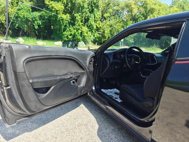 2016 Dodge Challenger SXT