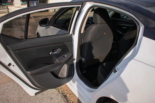2021 Nissan Sentra SR Xtronic CVT