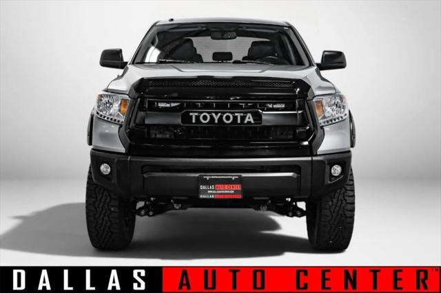 2017 Toyota Tundra SR5 5.7L V8