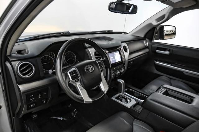 2017 Toyota Tundra SR5 5.7L V8