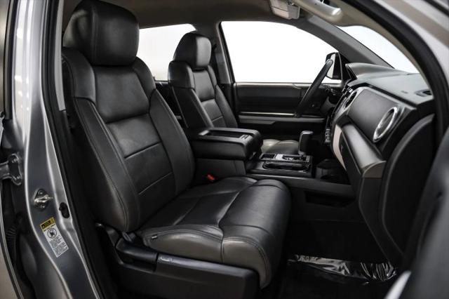 2017 Toyota Tundra SR5 5.7L V8
