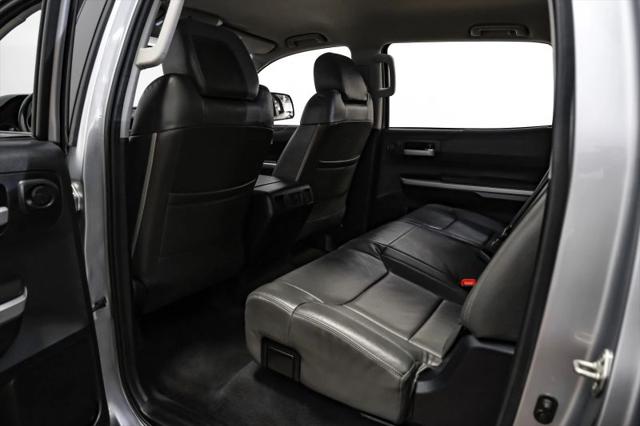2017 Toyota Tundra SR5 5.7L V8