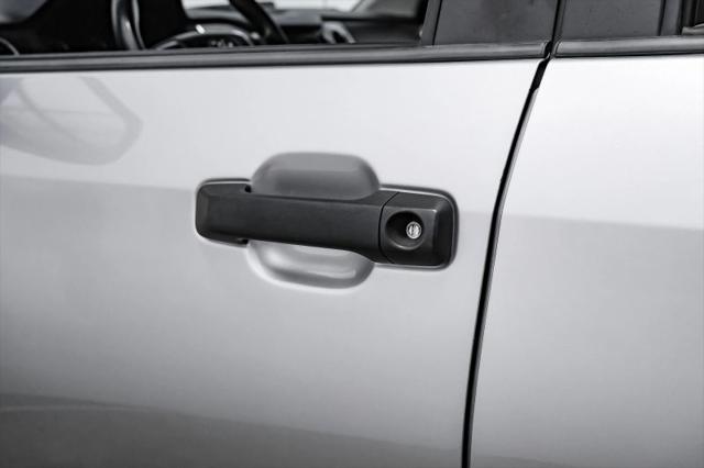 2017 Toyota Tundra SR5 5.7L V8