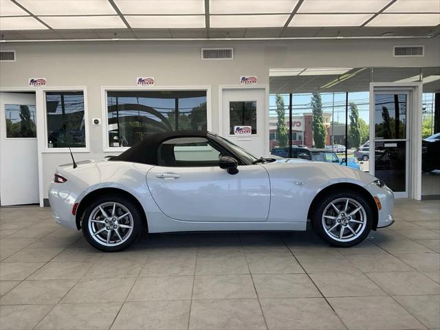 2016 Mazda MX-5 Sport