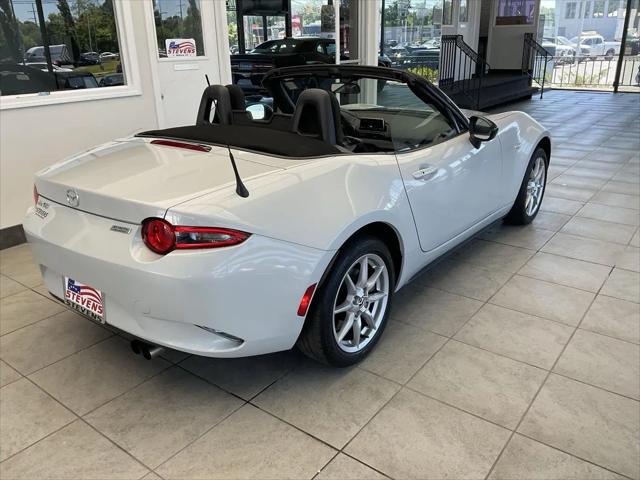 2016 Mazda MX-5 Sport