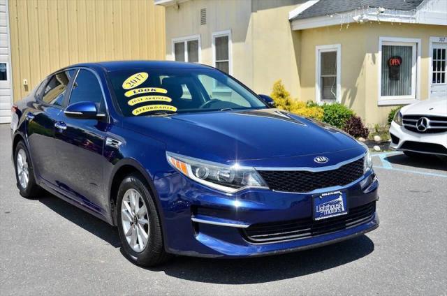 2017 Kia Optima LX