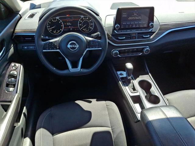 2023 Nissan Altima SV FWD