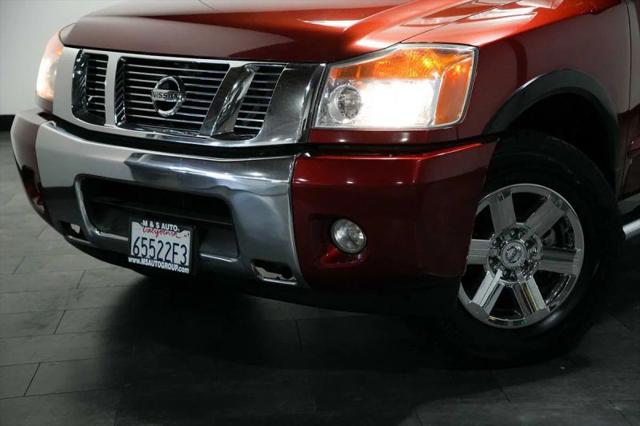 2015 Nissan Titan SV