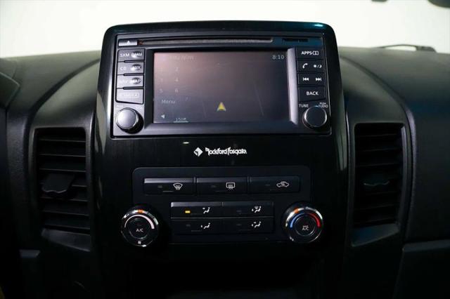 2015 Nissan Titan SV