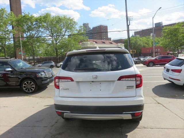 2020 Honda Pilot AWD Touring 8 Passenger