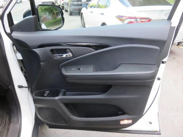 2020 Honda Pilot AWD Touring 8 Passenger