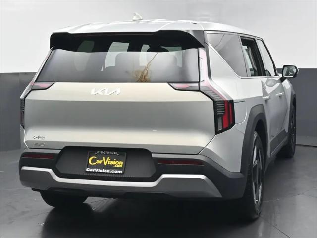2024 Kia EV9 Light Short Range