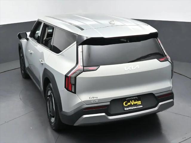 2024 Kia EV9 Light Short Range
