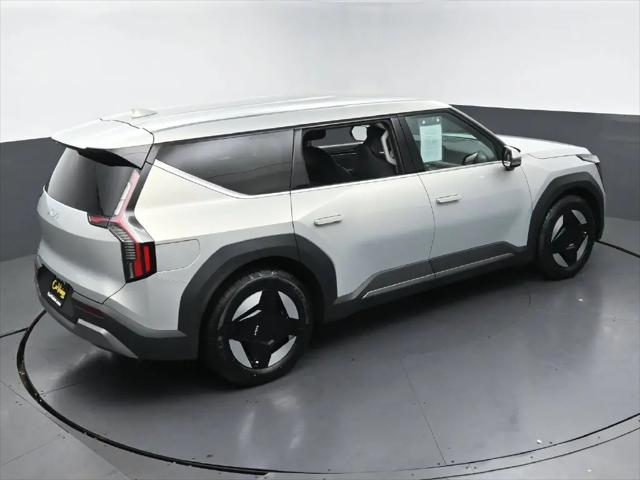 2024 Kia EV9 Light Short Range