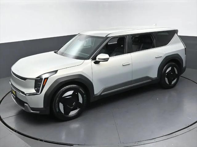 2024 Kia EV9 Light Short Range
