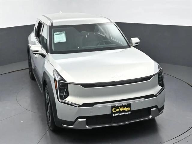 2024 Kia EV9 Light Short Range