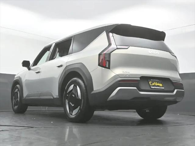 2024 Kia EV9 Light Short Range