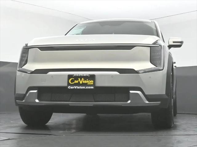 2024 Kia EV9 Light Short Range