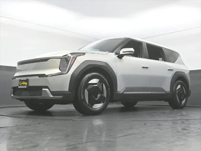 2024 Kia EV9 Light Short Range