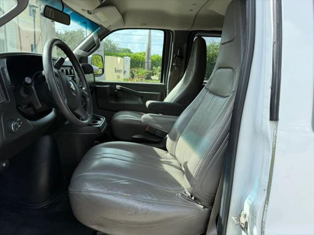 2017 Chevrolet Express LS