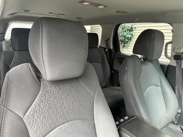 2015 GMC Acadia SLE-2