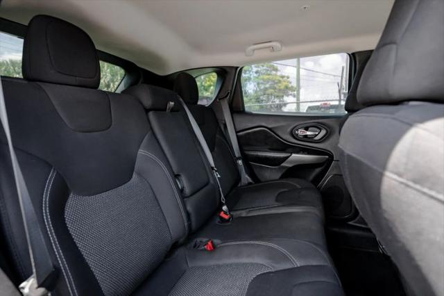 2021 Jeep Cherokee Latitude FWD