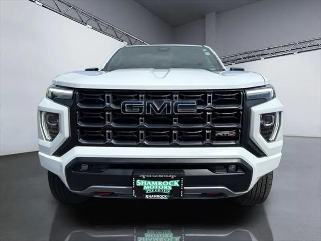2025 GMC Canyon 4WD AT4