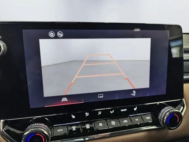 2025 GMC Canyon 4WD AT4