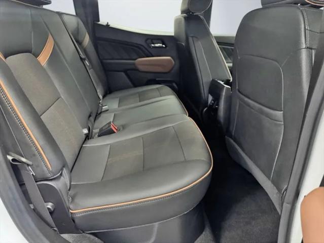 2025 GMC Canyon 4WD AT4