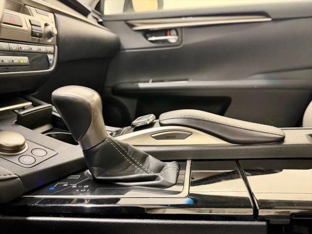 2018 Lexus ES 300h 300h