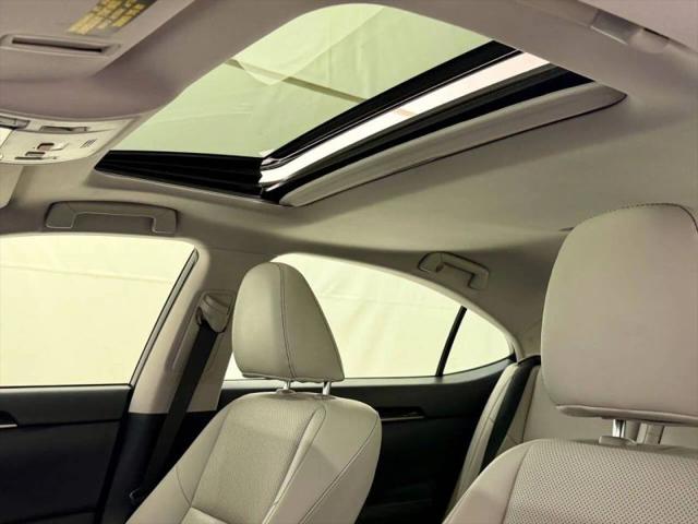 2018 Lexus ES 300h 300h