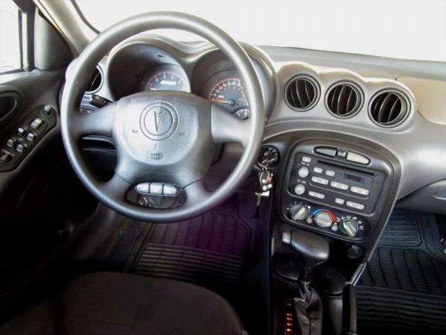 2004 Pontiac Grand Am SE1