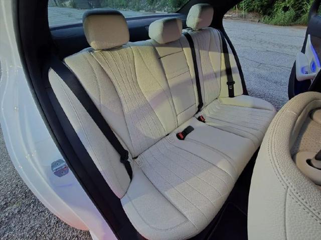 2017 Mercedes-Benz E-CLASS E 300 E 300