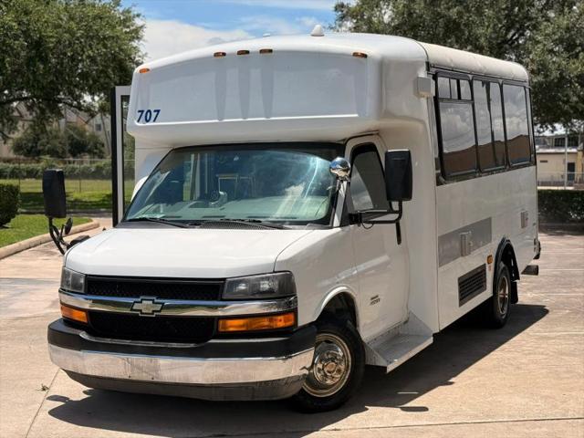 2015 Chevrolet Express Cutaway 4500 Diesel