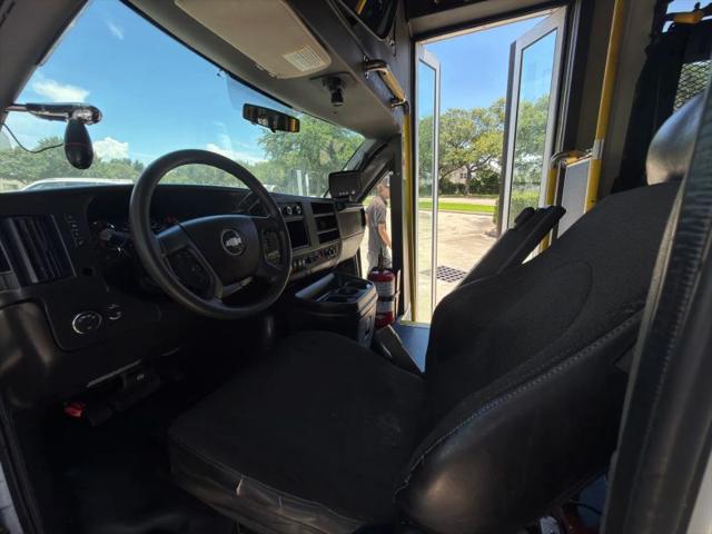 2015 Chevrolet Express Cutaway 4500 Diesel