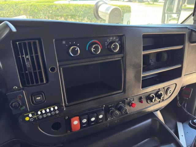 2015 Chevrolet Express Cutaway 4500 Diesel
