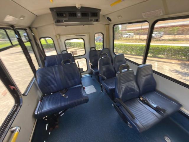 2015 Chevrolet Express Cutaway 4500 Diesel