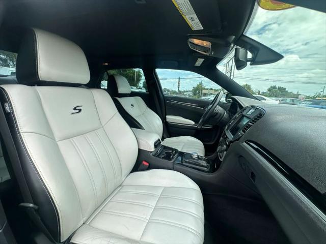 2018 Chrysler 300 300S