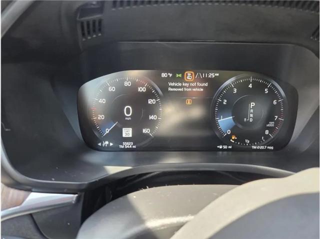 2021 Volvo XC60 T5 Momentum