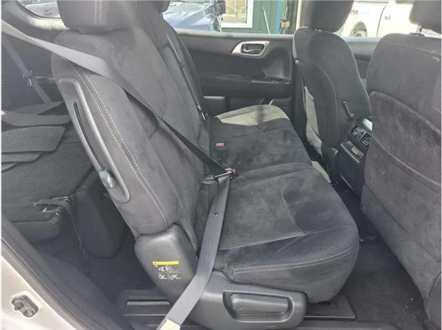 2015 Nissan Pathfinder SV
