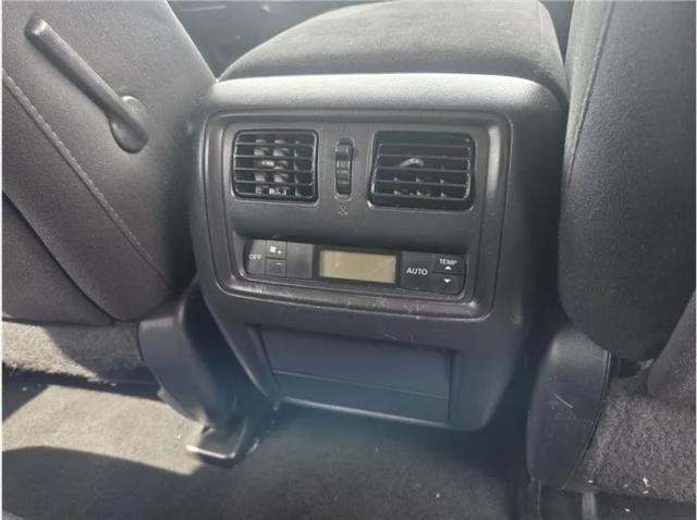 2015 Nissan Pathfinder SV