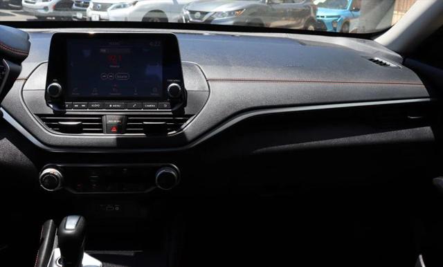 2020 Nissan Altima SR FWD