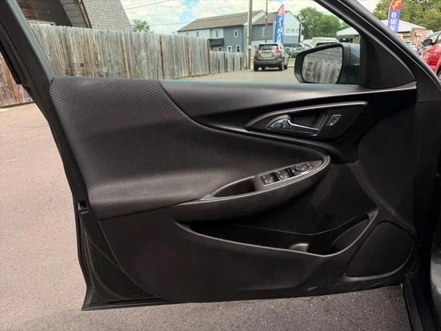 2017 Chevrolet Malibu 1LT