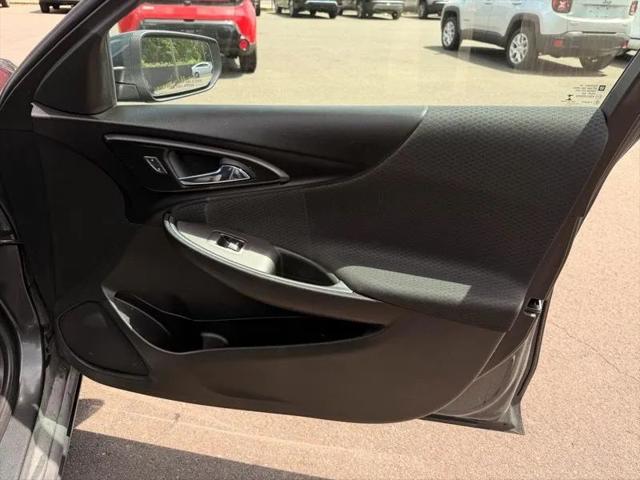 2017 Chevrolet Malibu 1LT