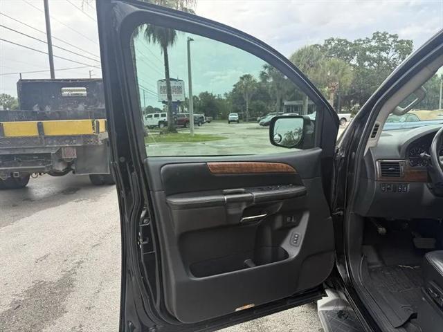 2014 Nissan Armada Platinum