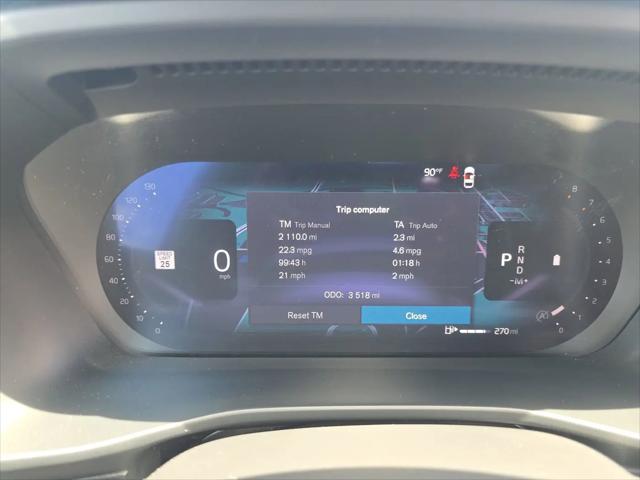 2026 Volvo XC40 Plus, B5 AWD Gas (mild hybrid), Dark