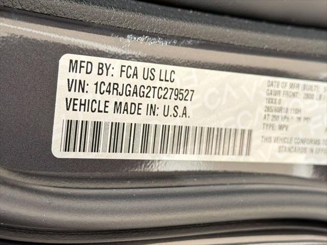 2026 Jeep Grand Cherokee Laredo 4x2