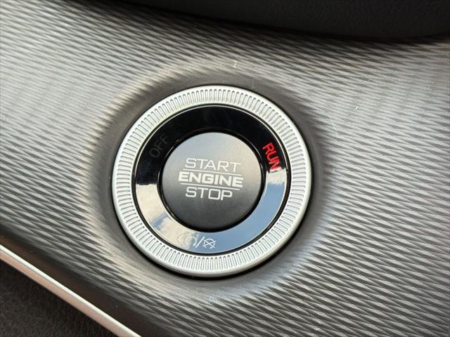 2026 Jeep Grand Cherokee Laredo 4x2