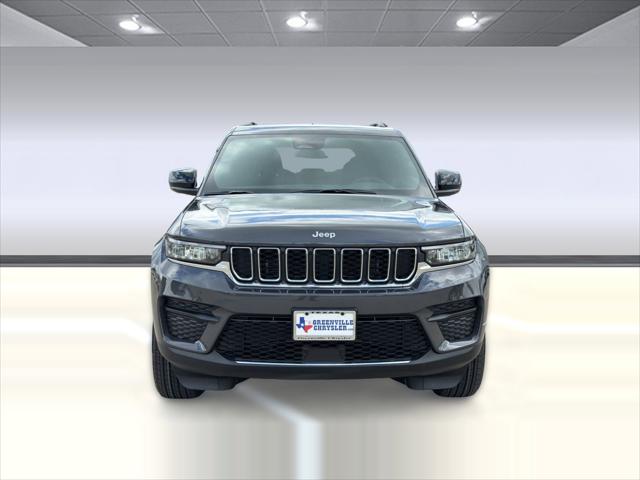 2026 Jeep Grand Cherokee Laredo 4x2