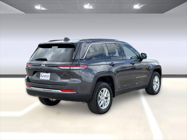 2026 Jeep Grand Cherokee Laredo 4x2